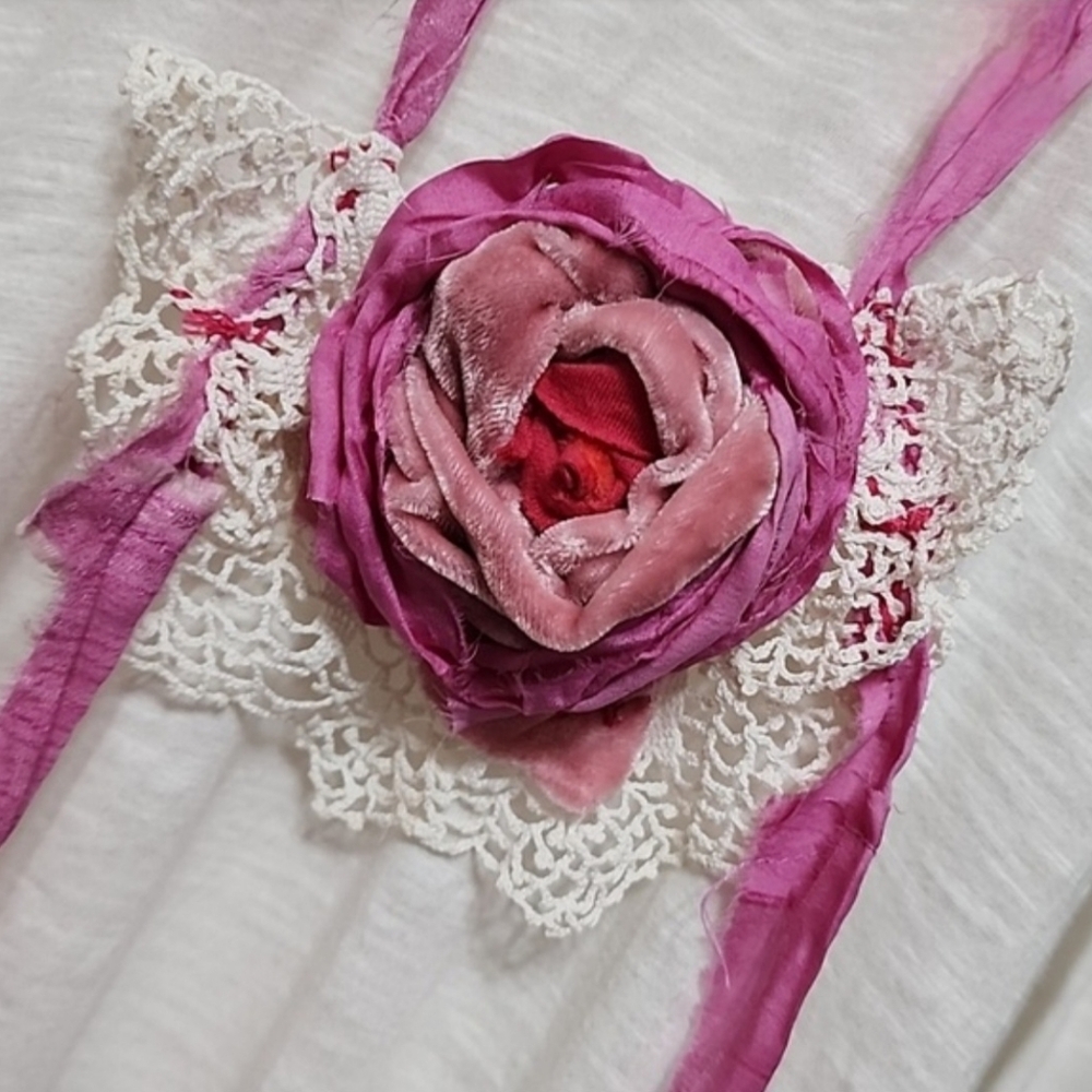 JABOT💞 " ON ANGELS WINGS" MOSSIE ANNA ARTISAN DESIGN💖 NWT OOAK